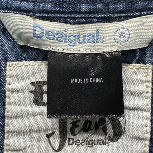 Desigual Exotic Jeans Chambray Embroidered Western Shirt Women's Size S Blue - Picture 4 of 9
